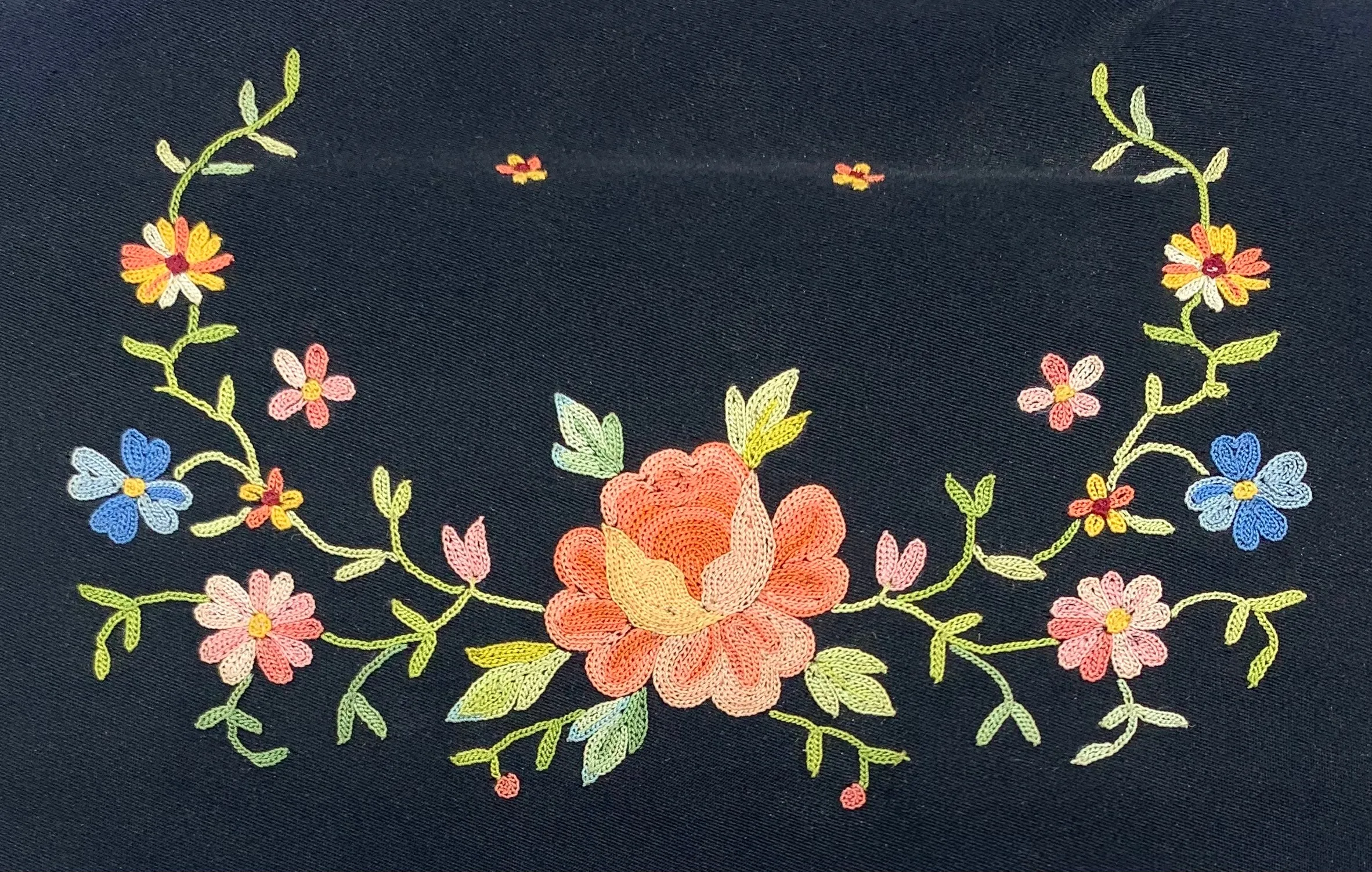 1950s Twifaille by Rosenfeld Black Satin Floral Hand Embroidered Clutch Purse