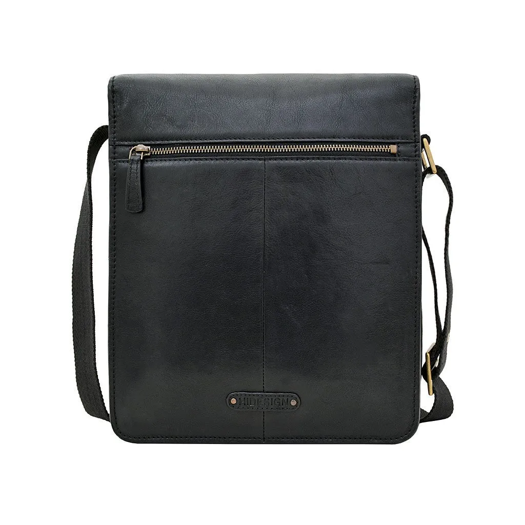 Aiden Medium Leather Messenger Bag in Black