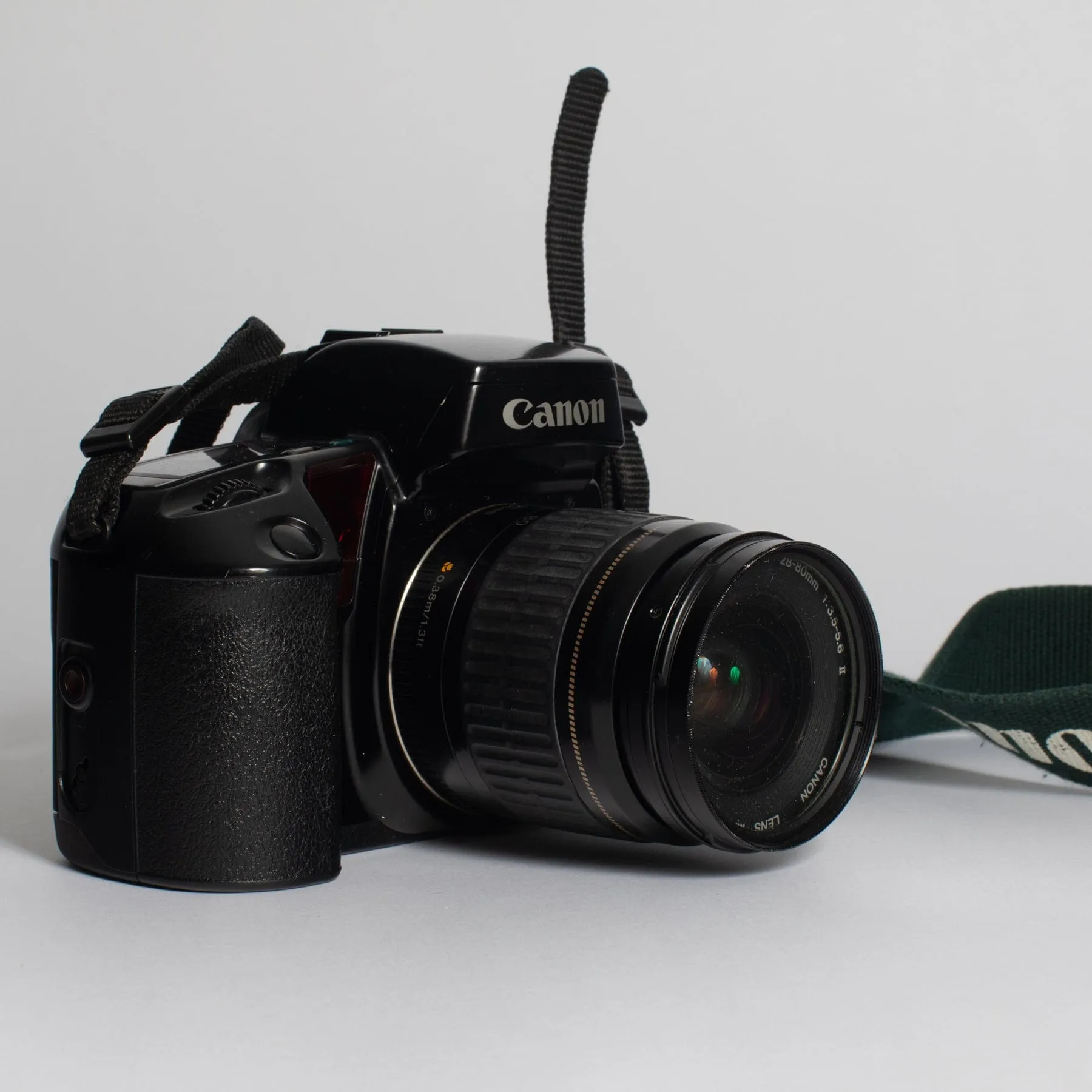 Canon EOS ELAN with 28-80 f/3.5-5.6 II, 75-300 f/4-5.6 III, Bag and Strap