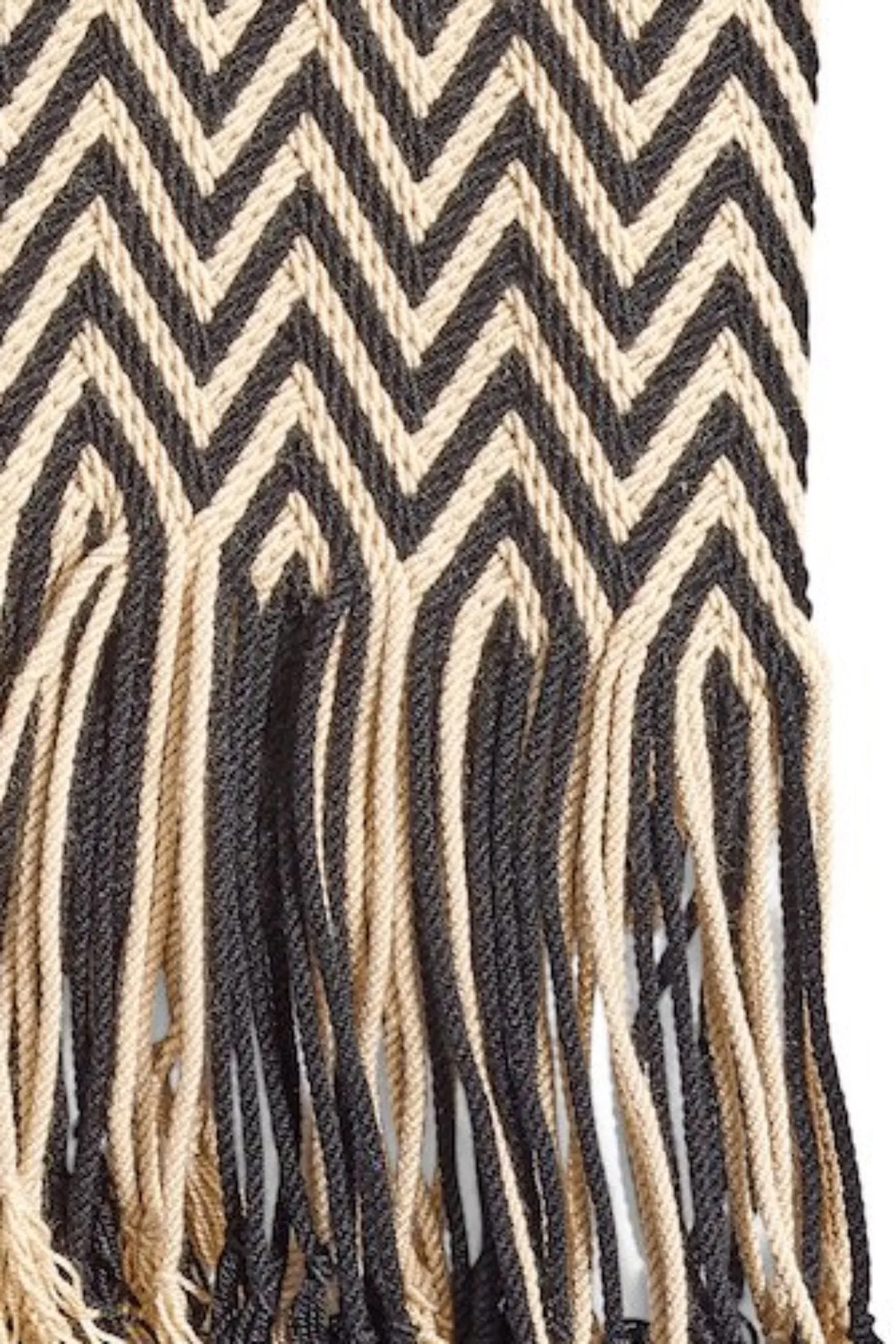 Chila Woven Fringed Bag