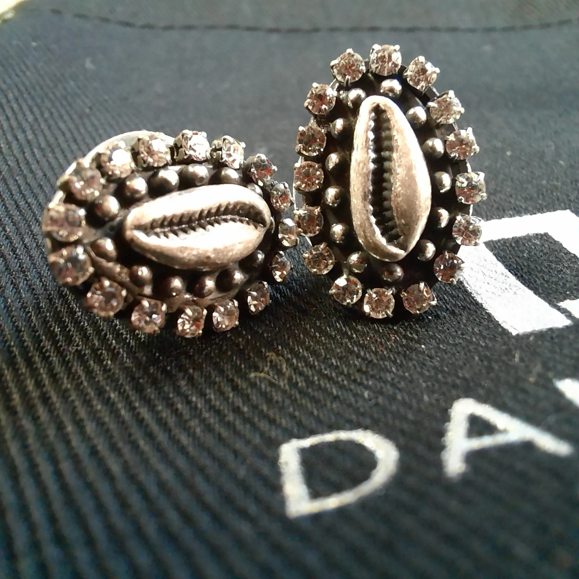 Dannijo Cowrie Shell Stud Earring