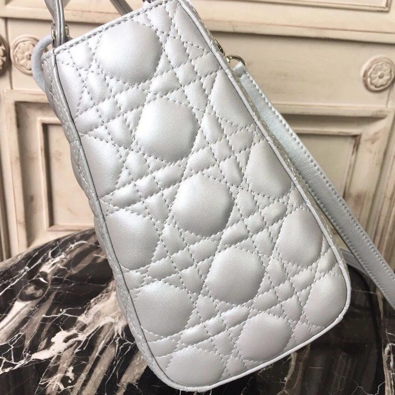 DI Medium Opaline Gray Pearlescent Cannage Lady Bag Hardware Pearl Gold For Women 9.5in/24cm CD