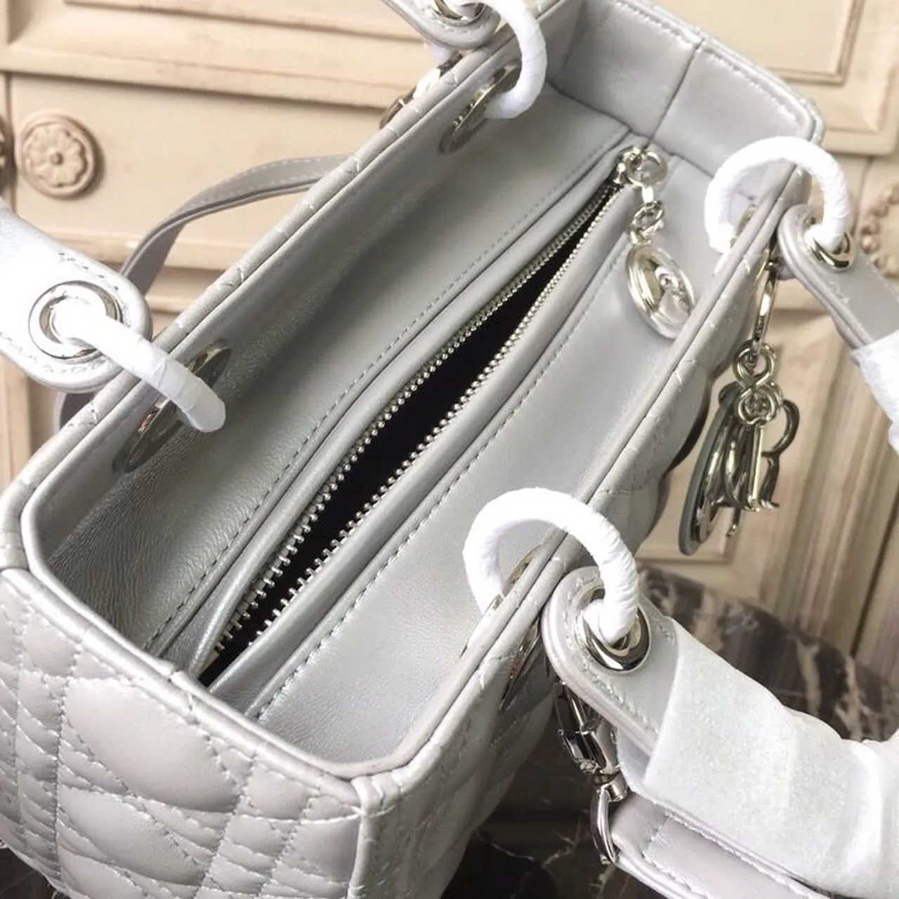 DI Medium Opaline Gray Pearlescent Cannage Lady Bag Hardware Pearl Gold For Women 9.5in/24cm CD