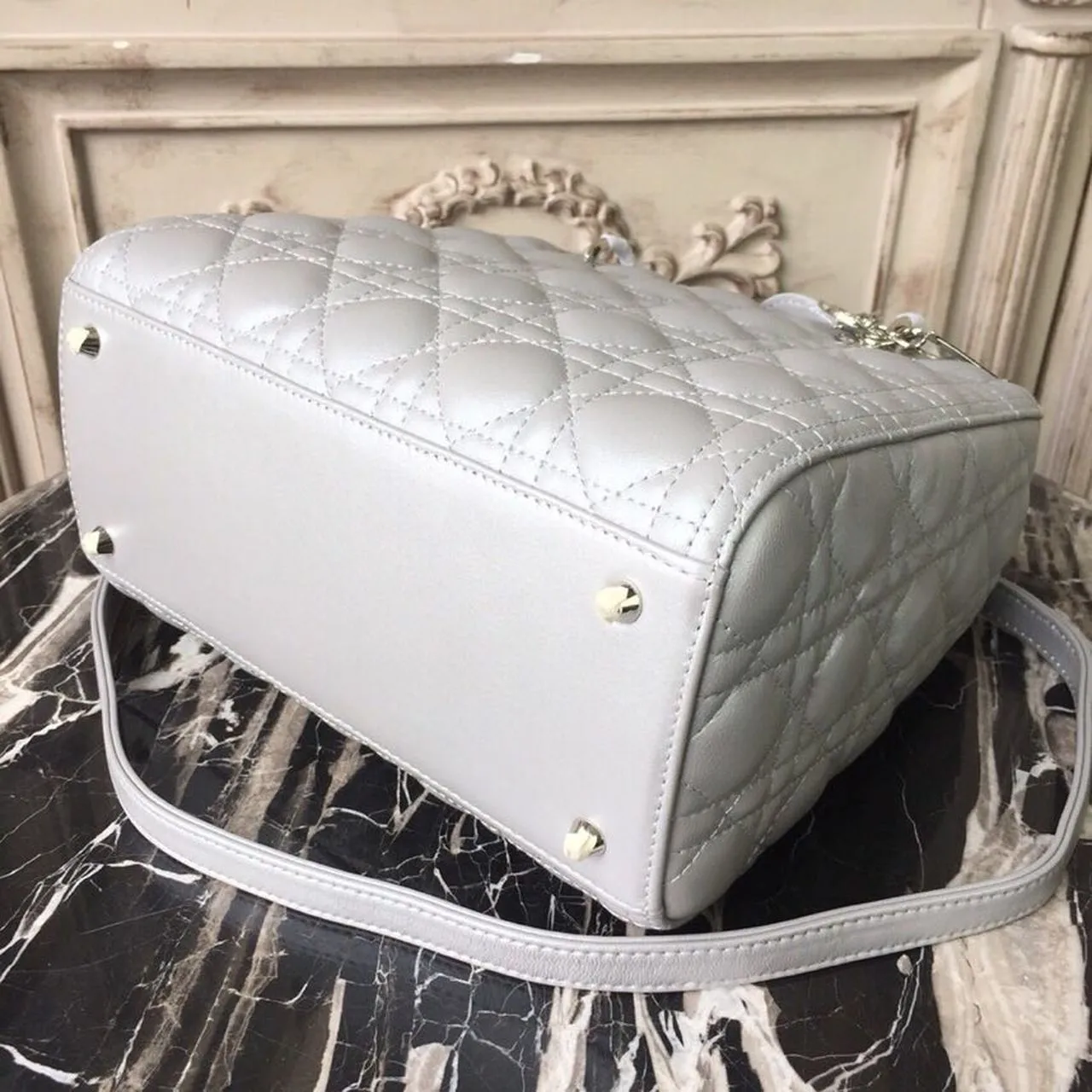 DI Medium Opaline Gray Pearlescent Cannage Lady Bag Hardware Pearl Gold For Women 9.5in/24cm CD