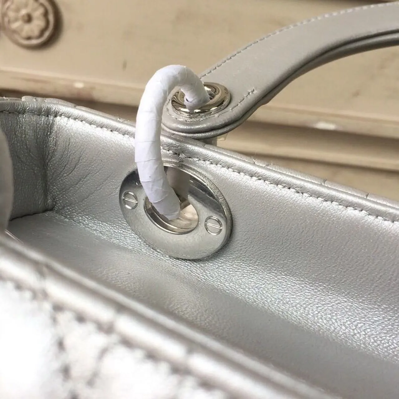 DI Medium Opaline Gray Pearlescent Cannage Lady Bag Hardware Pearl Gold For Women 9.5in/24cm CD