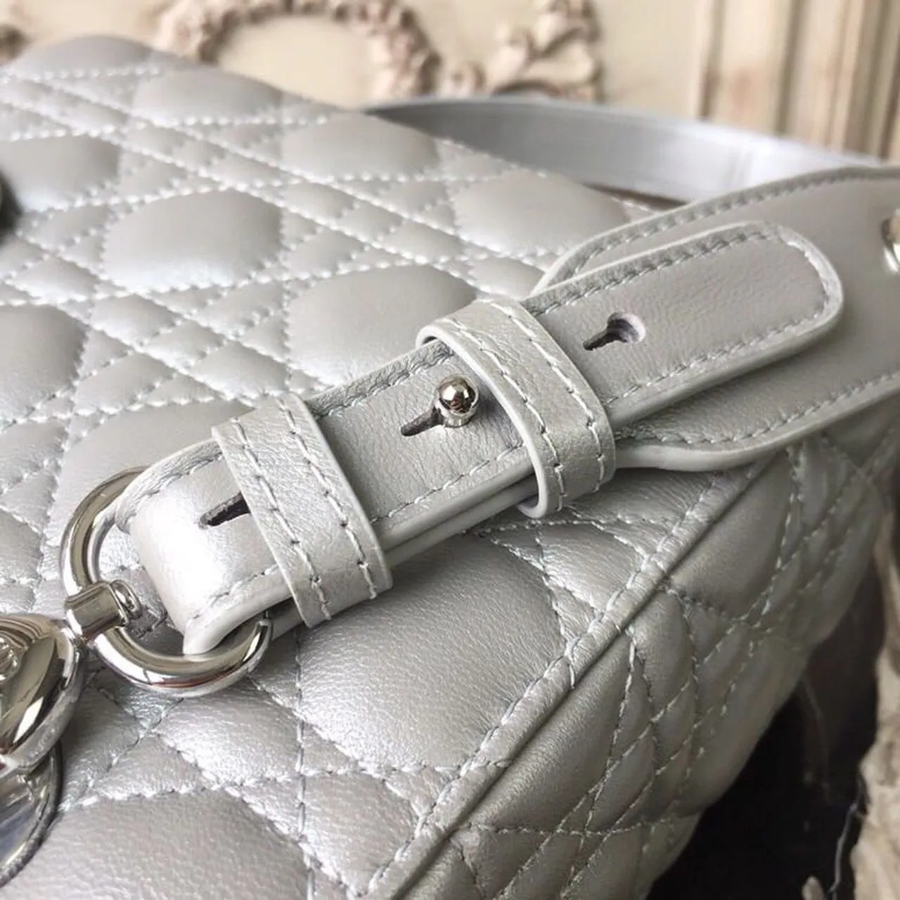 DI Small Opaline Gray Pearlescent Cannage Lady Bag Hardware Pearl Silver For Women 8in/20cm CD