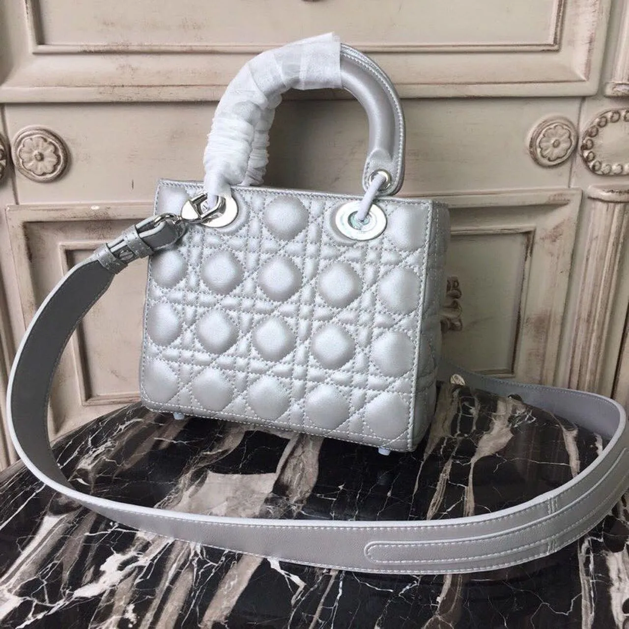 DI Small Opaline Gray Pearlescent Cannage Lady Bag Hardware Pearl Silver For Women 8in/20cm CD