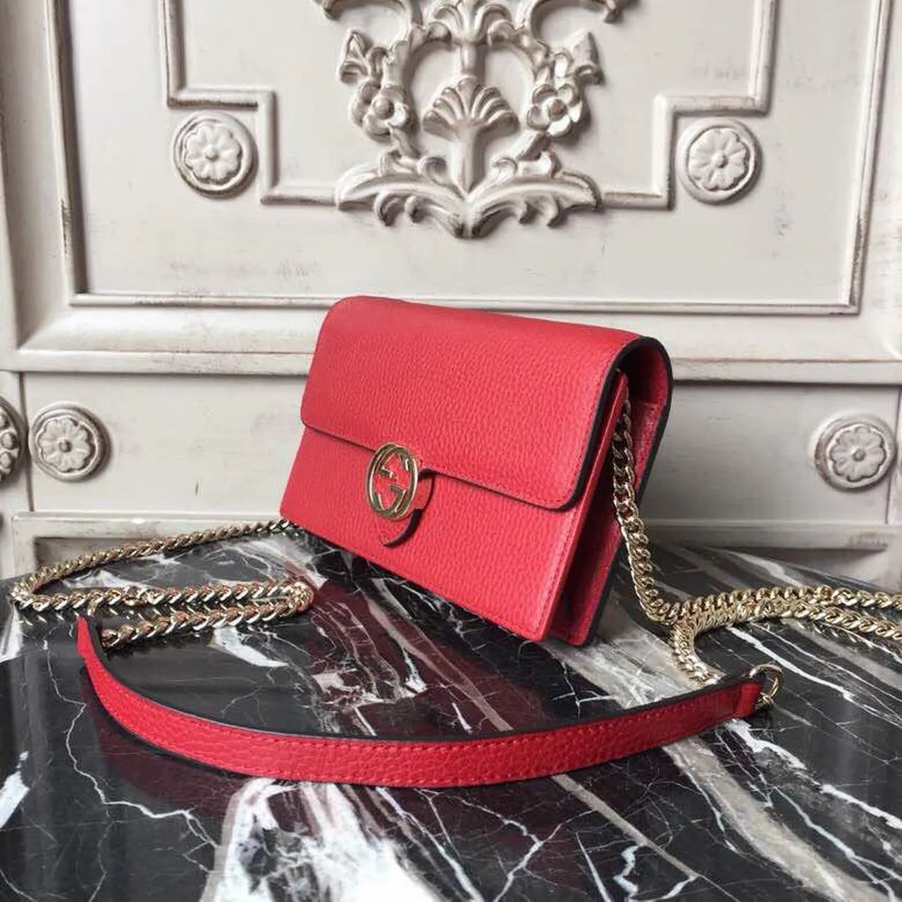 gg Interlocking gg Crossbody Handbag Grained Calfskin Spring/Summer Collection Red For Women 7.5in/19cm gg 510304