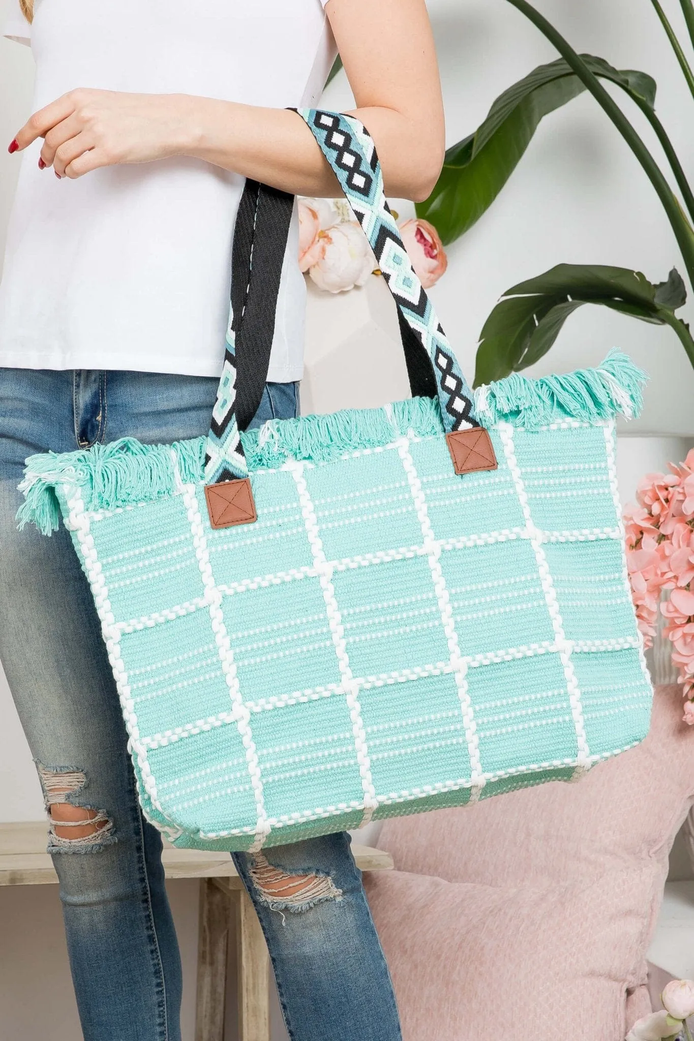 MB0176 Checked Pattern Top Fringe With Aztec Patterned Strap Tote Bag