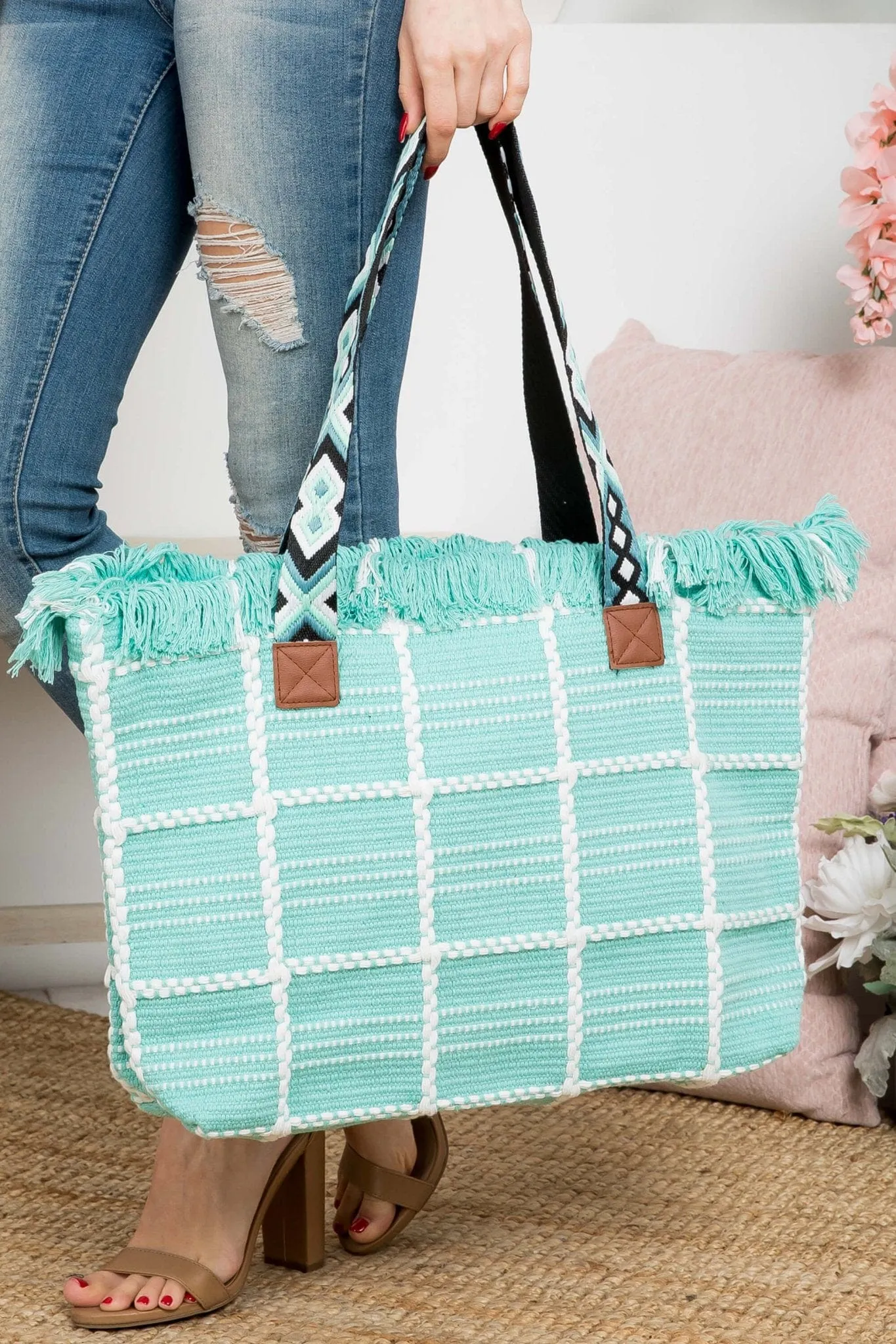 MB0176 Checked Pattern Top Fringe With Aztec Patterned Strap Tote Bag