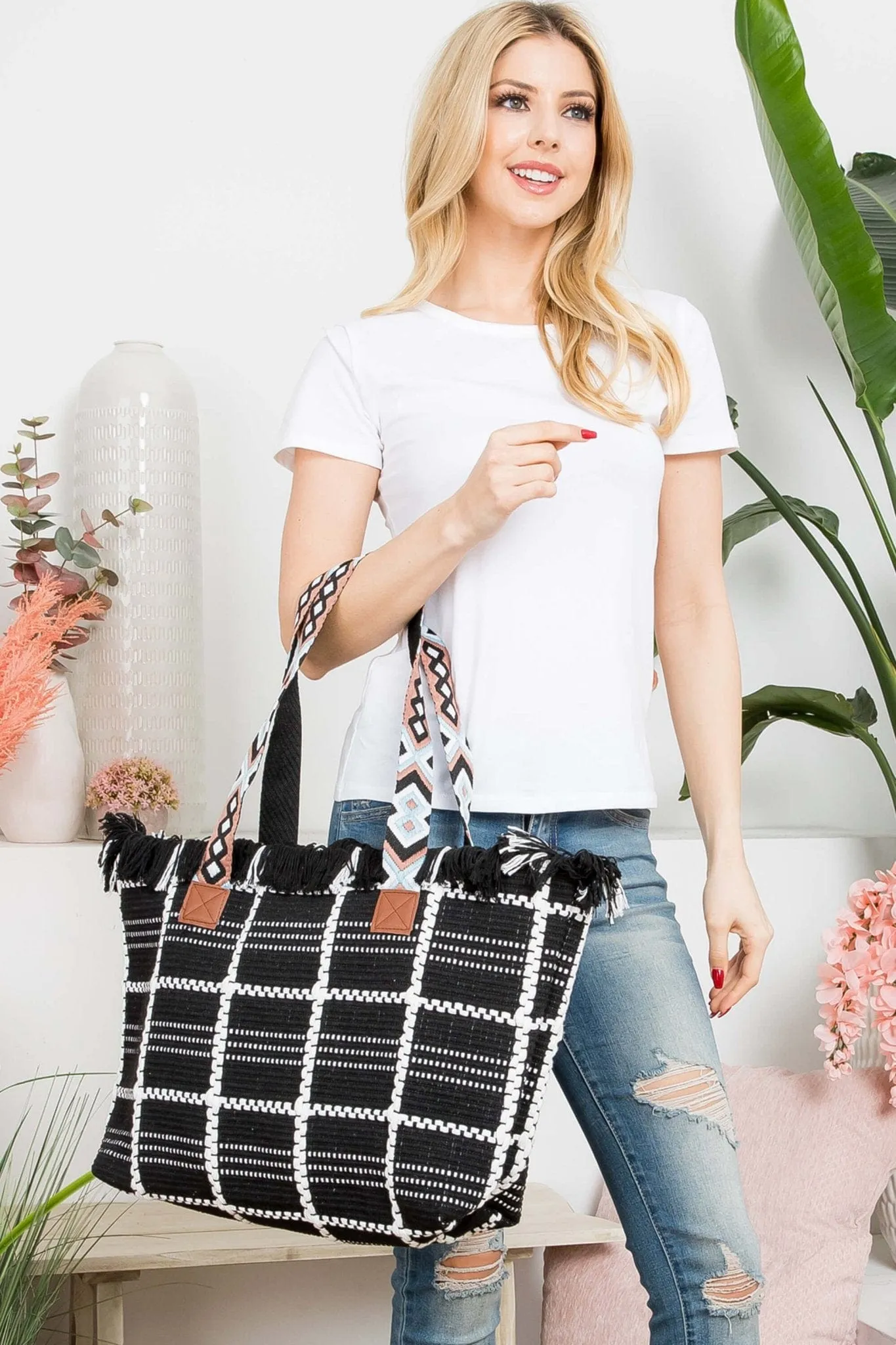 MB0176 Checked Pattern Top Fringe With Aztec Patterned Strap Tote Bag