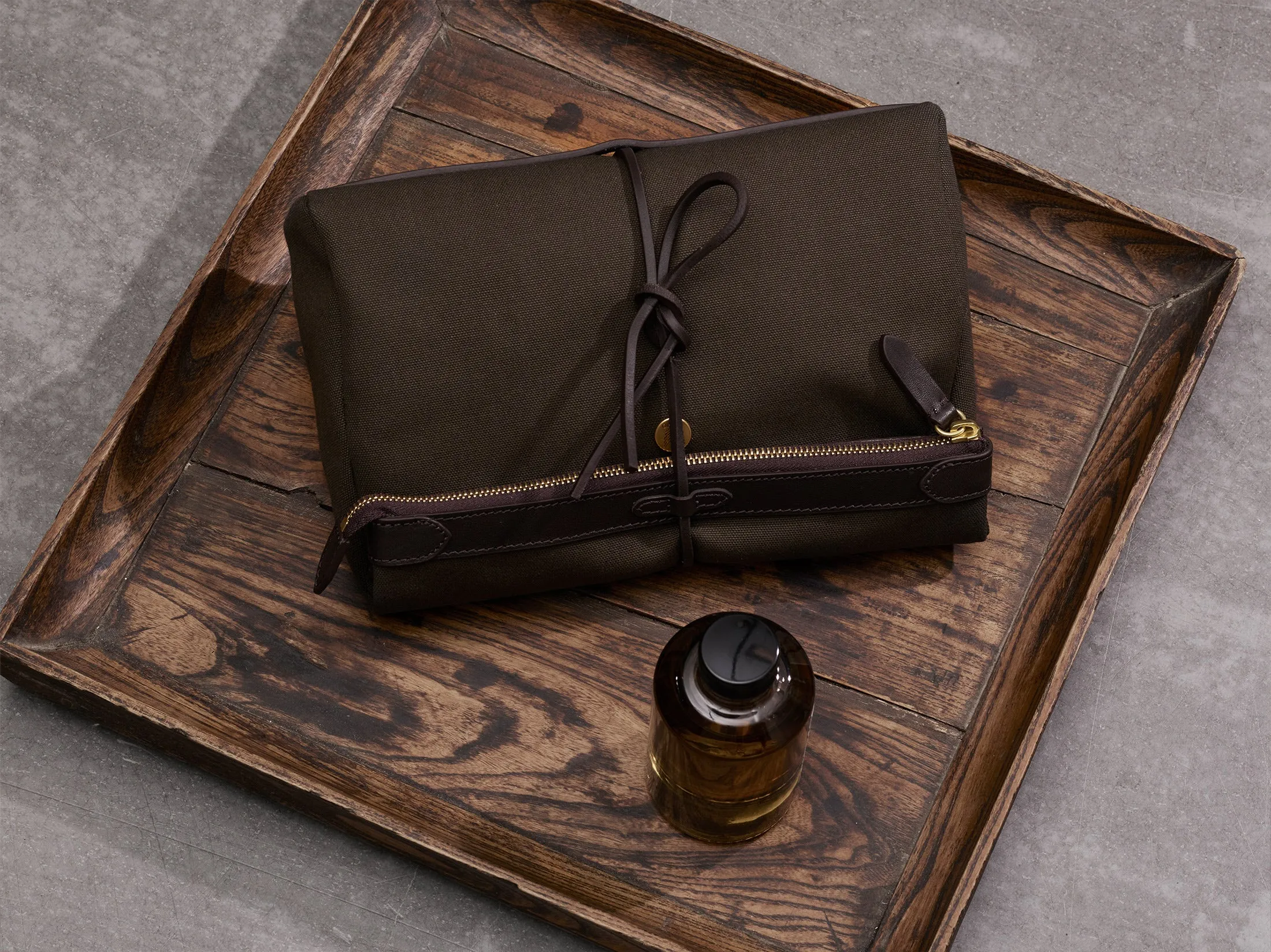 M/S Carry – Army/Dark Brown