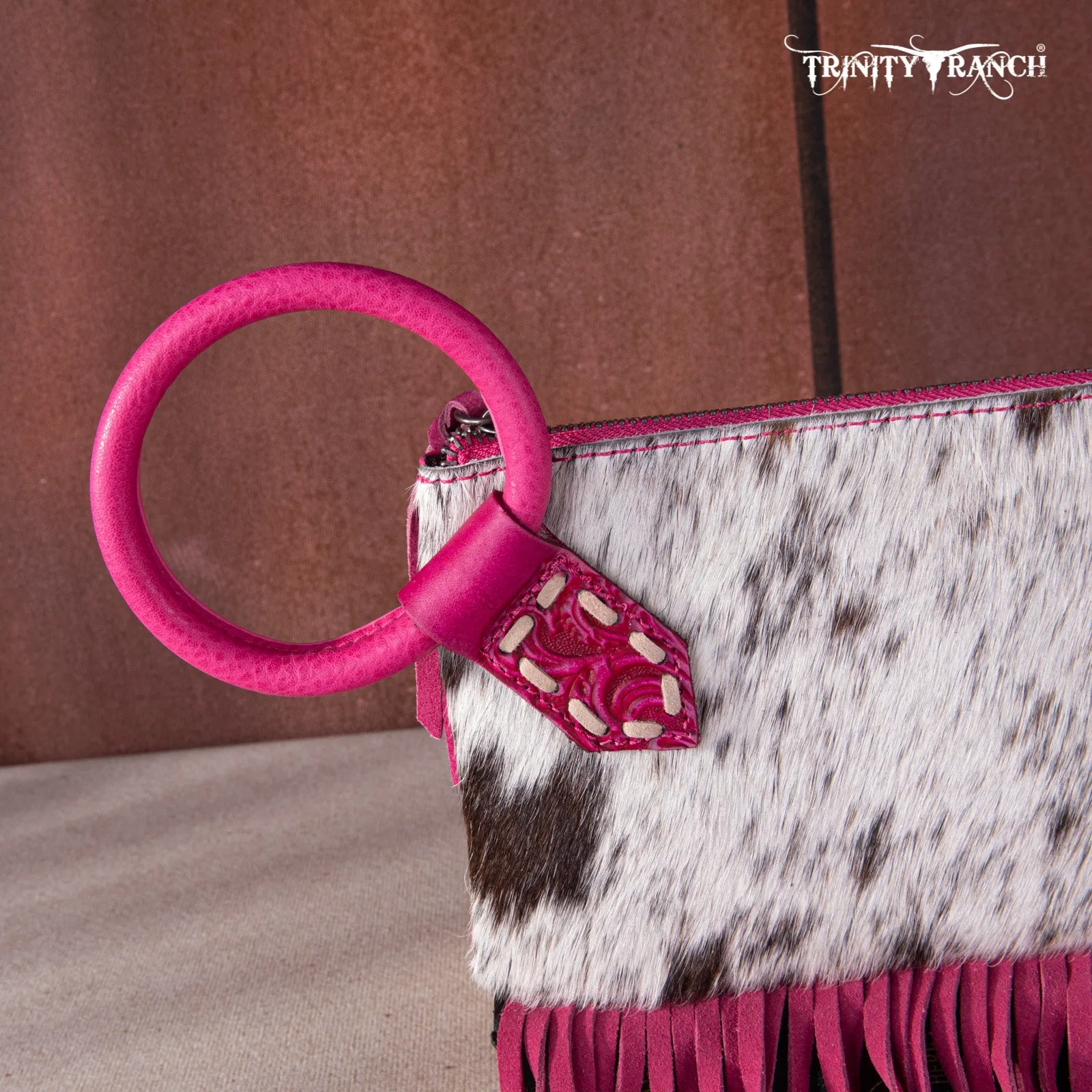 TR167-A181 Trinity Ranch Genuine Hair-On Cowhide Ring Handle Wristlet Clutch Bag - Hot Pink