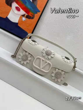 VLTN083 LOCÒ SHOULDER BAG WITH APPLIQUE FLOWERS / W10.6xH5.1xD2.3 in